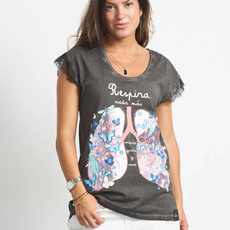 anabellee_camisetagrisencaje_respira_003_960x_crop_center