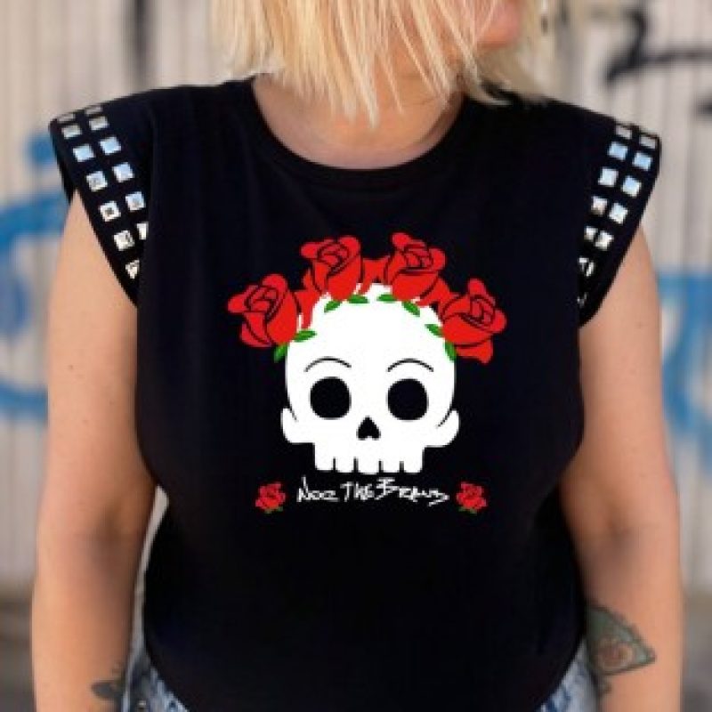 camiseta-flower-skull-tachas (1)